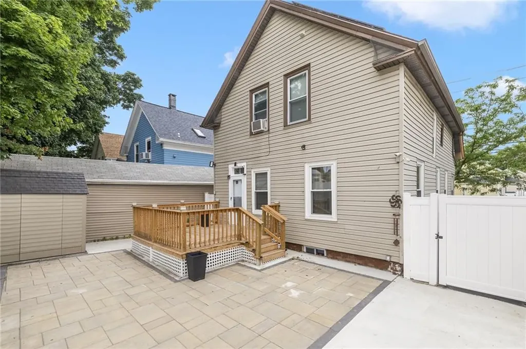 155 Early Street Providence RI 02907