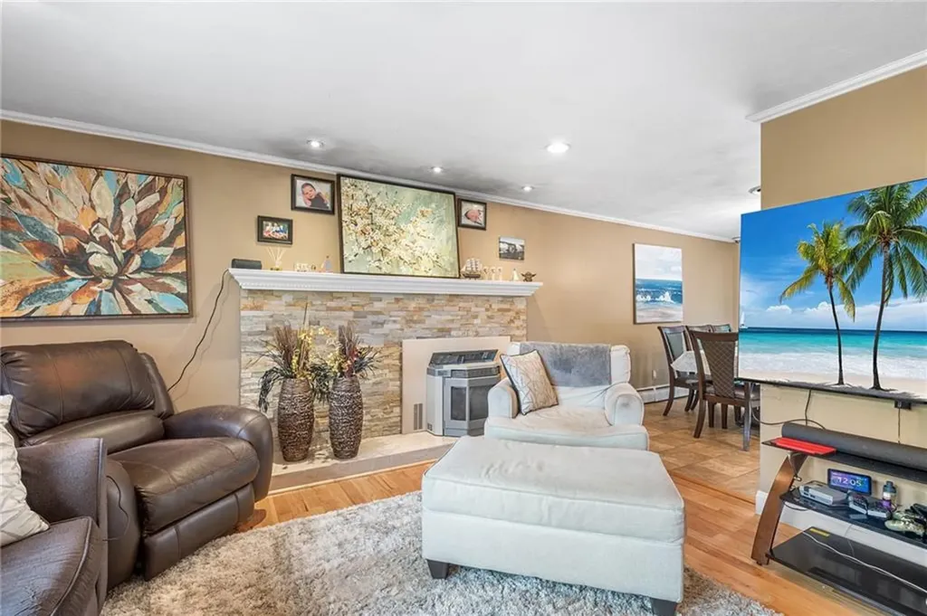 18 Magnolia Lane Coventry RI 02816