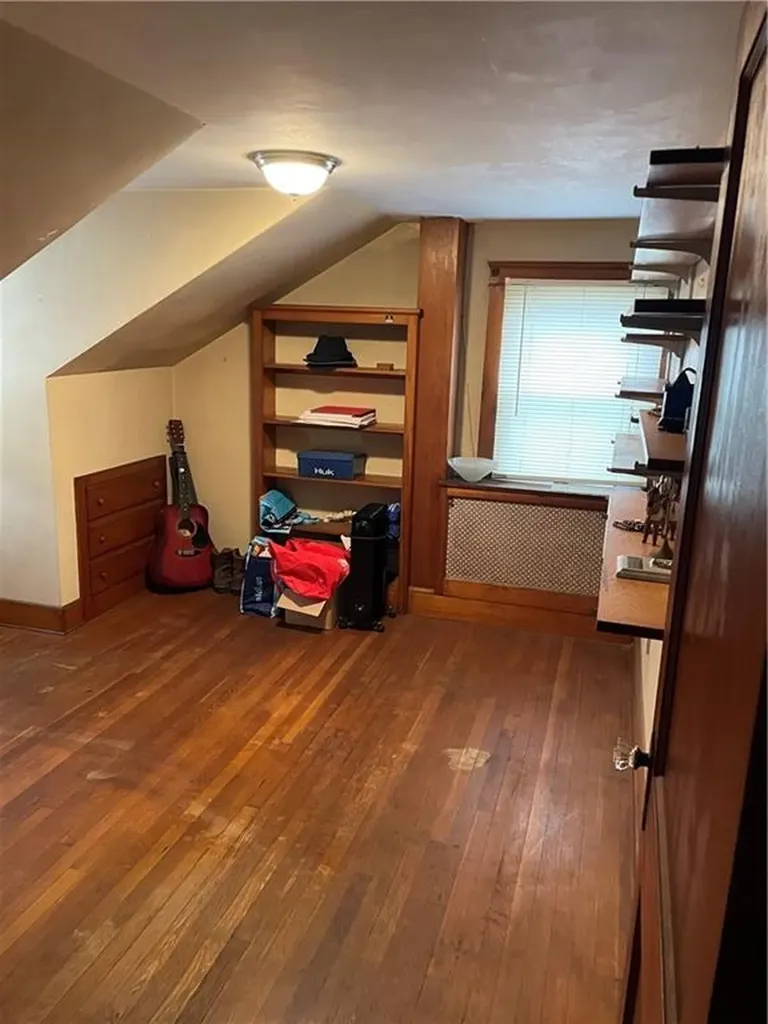 14 Forest Avenue Middletown RI 02842