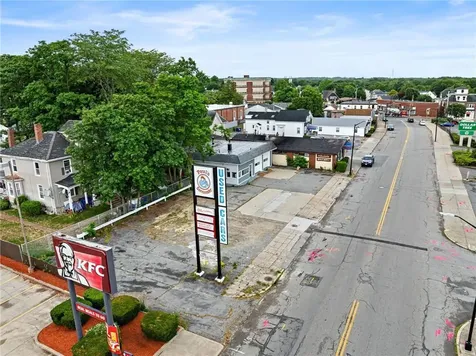 2147 Acushnet Avenue New Bedford MA 02745