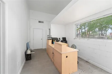 2147 Acushnet Avenue New Bedford MA 02745