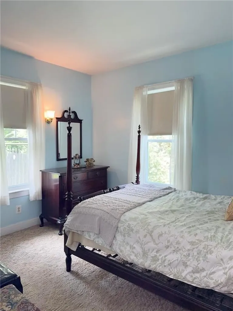 135 Olney Avenue North Providence RI 02911