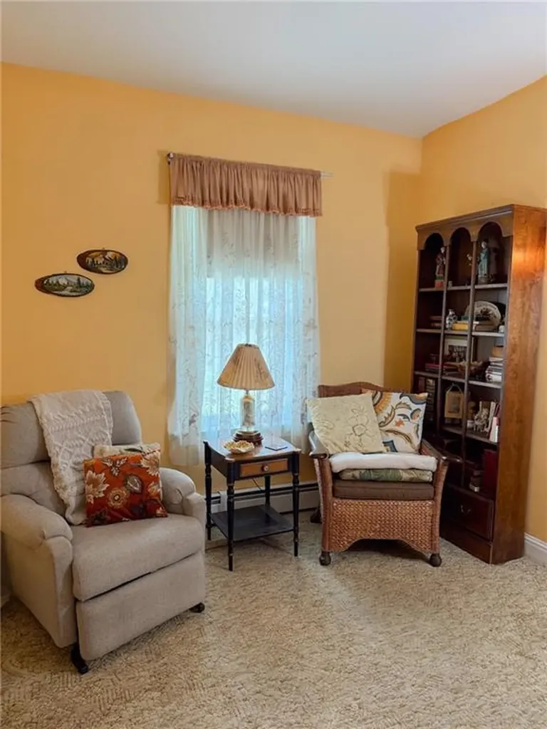 135 Olney Avenue North Providence RI 02911