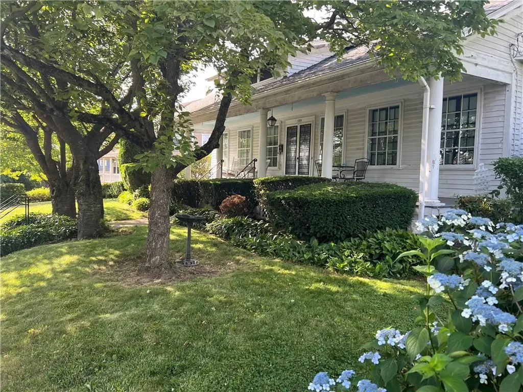 135 Olney Avenue North Providence RI 02911