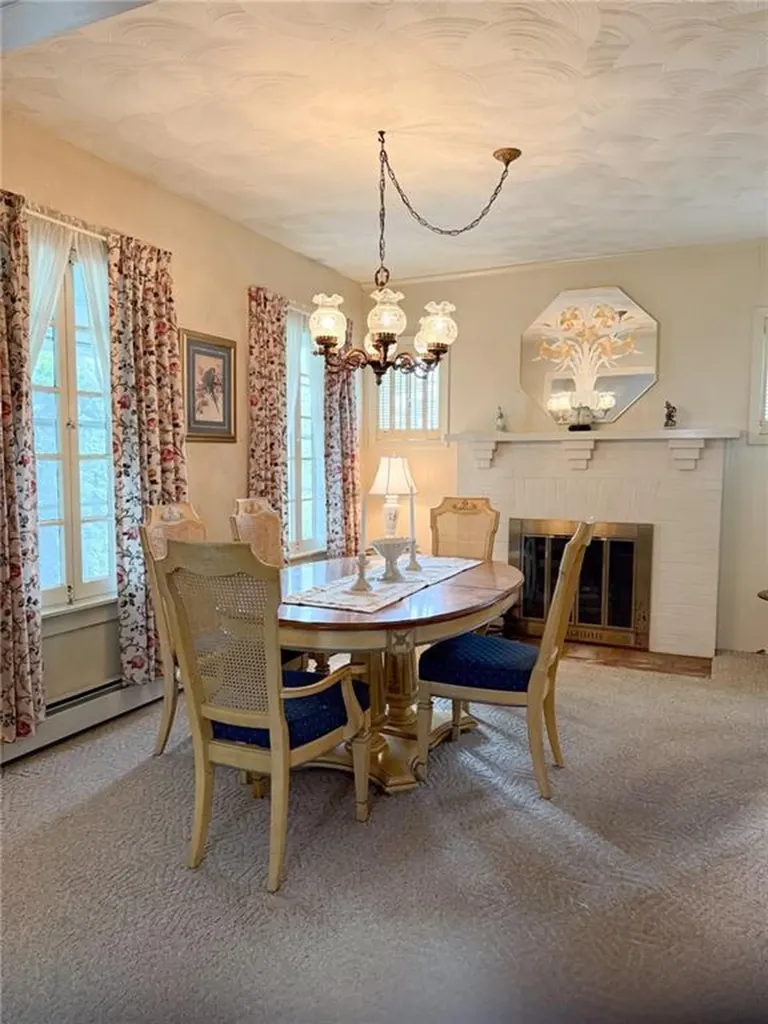 135 Olney Avenue North Providence RI 02911