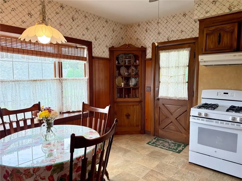 135 Olney Avenue North Providence RI 02911