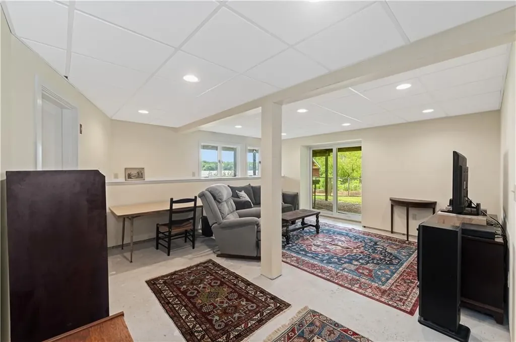 106 Lauri Drive Charlestown RI 02813