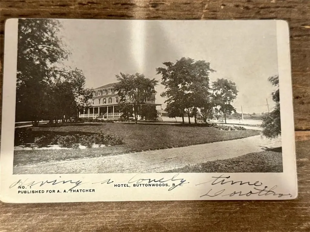 1040 Buttonwoods Avenue Warwick RI 02886
