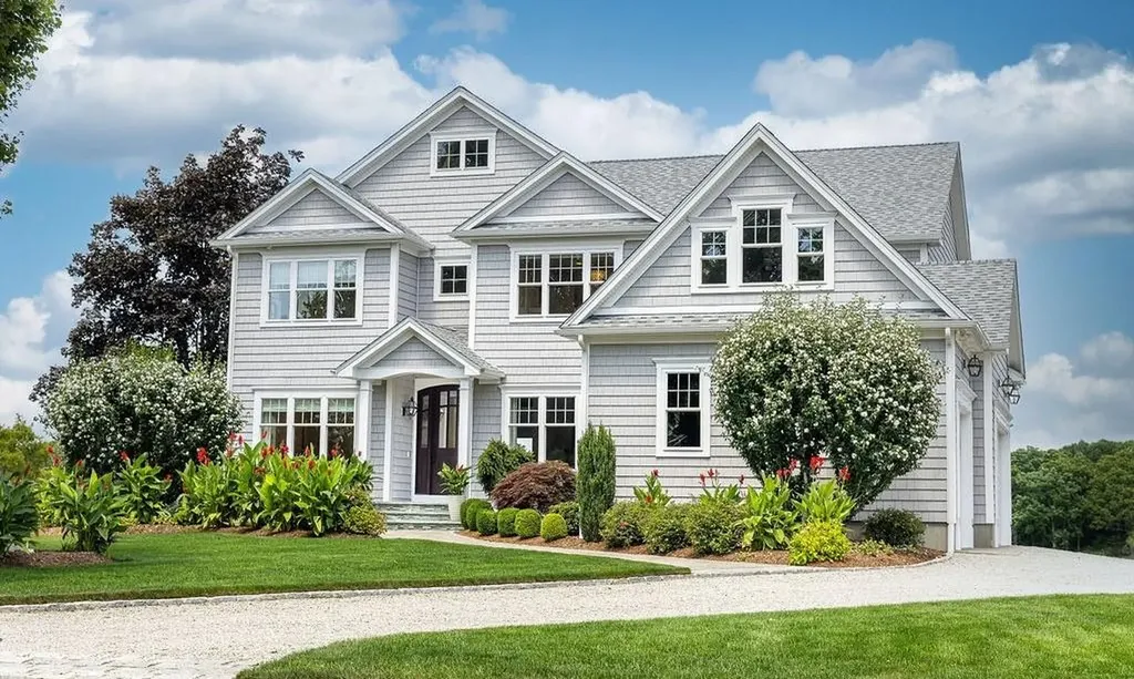 1040 Buttonwoods Avenue Warwick RI 02886