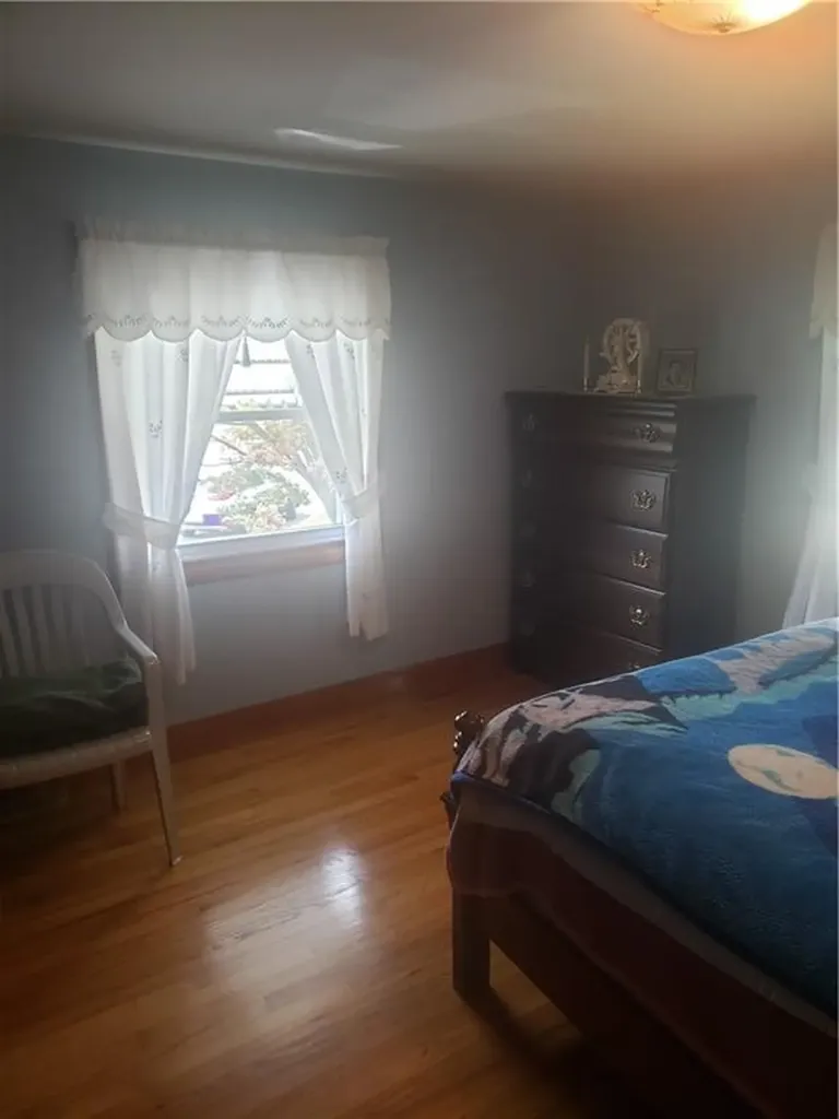 35 Village Circle Warwick RI 02888