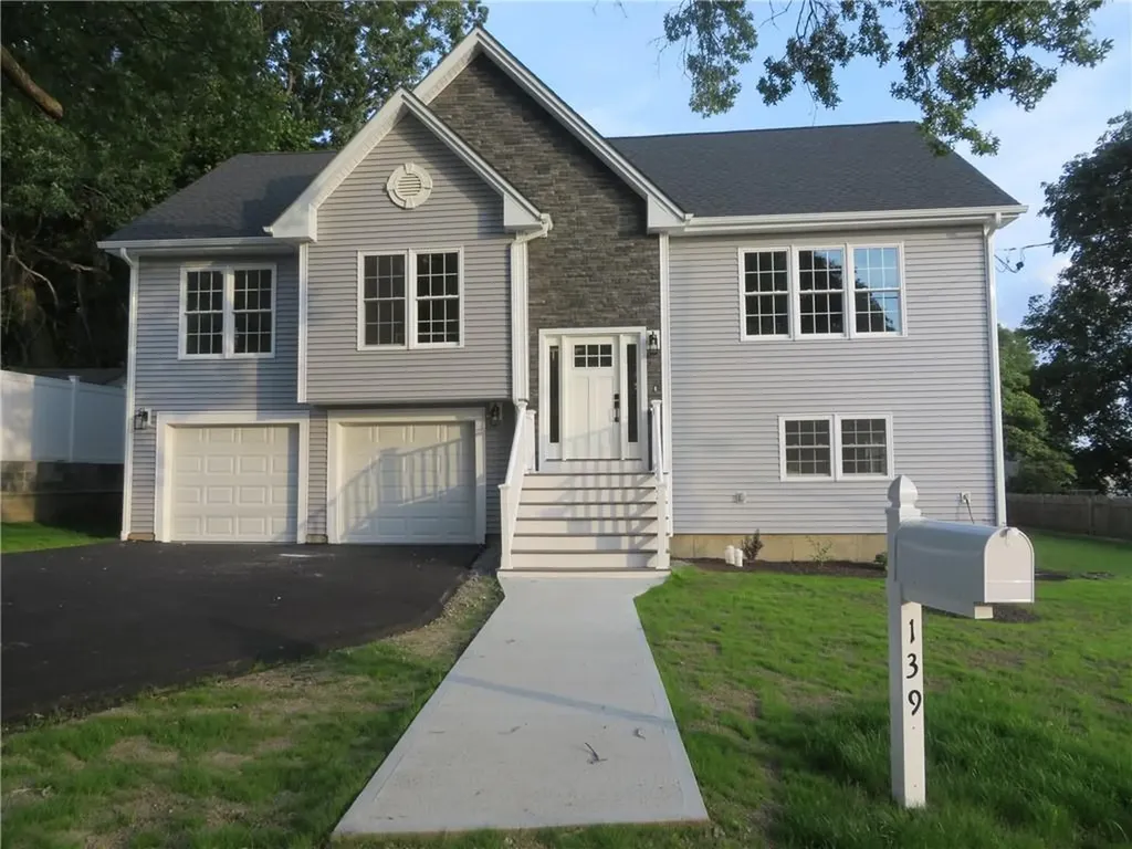 139 Leo Avenue North Providence RI 02904