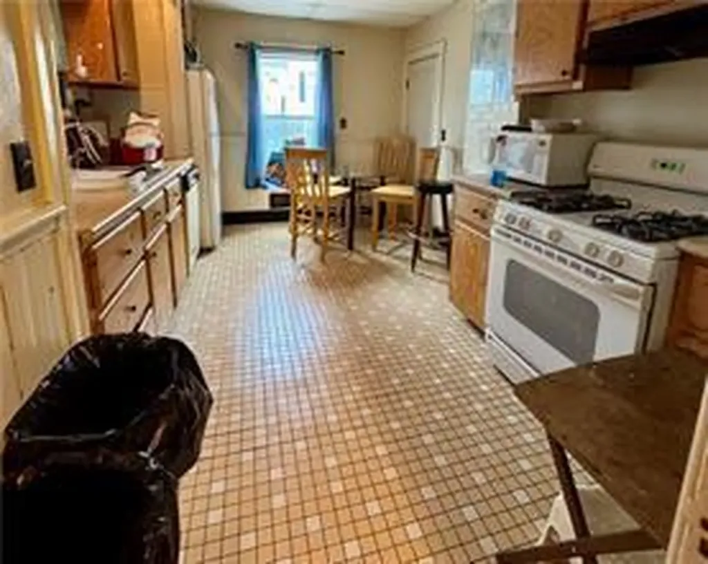 176 178 Briggs Street Providence RI 02905