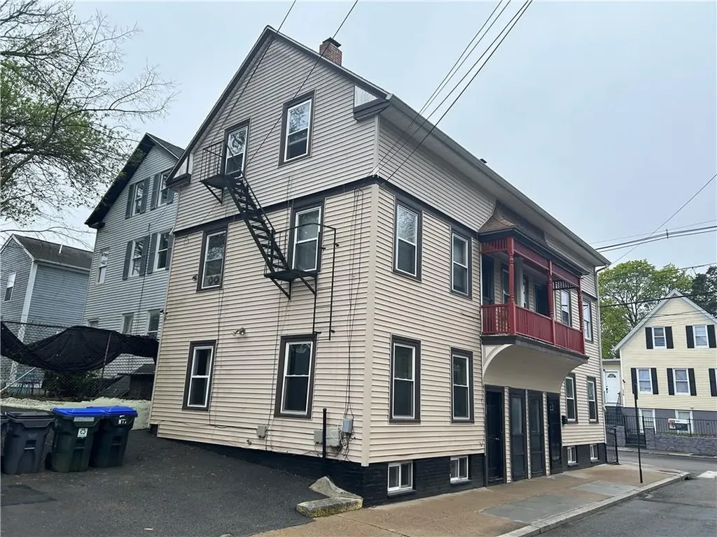 176 178 Briggs Street Providence RI 02905