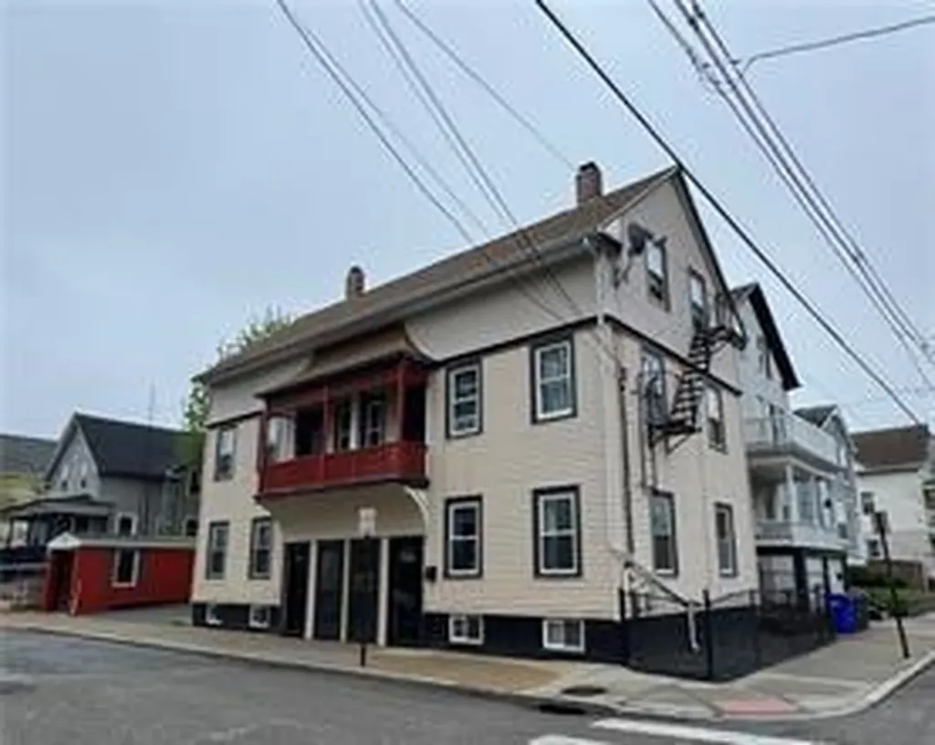 176 178 Briggs Street Providence RI 02905