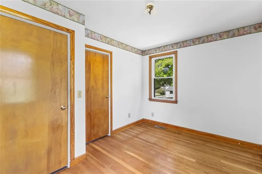 26 Kenwood Street Woonsocket RI 02895