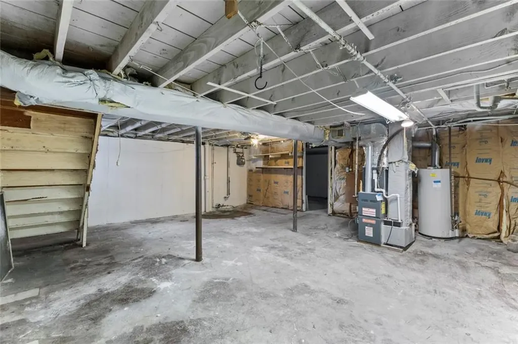 26 Kenwood Street Woonsocket RI 02895