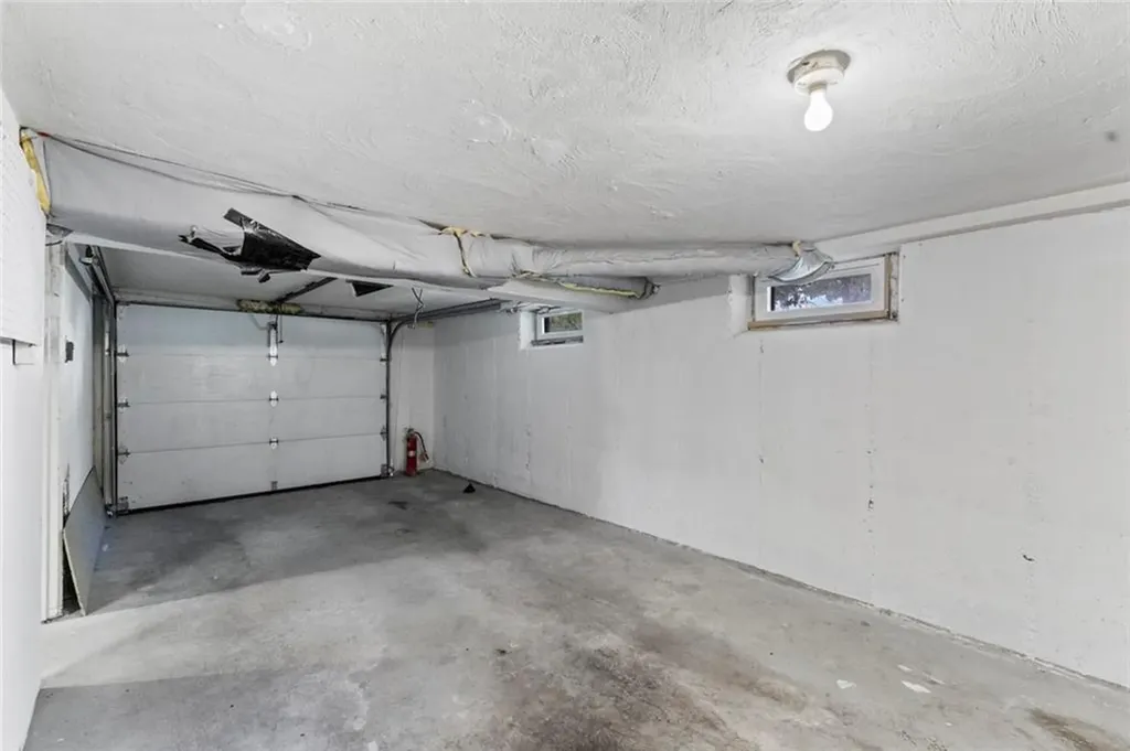 26 Kenwood Street Woonsocket RI 02895