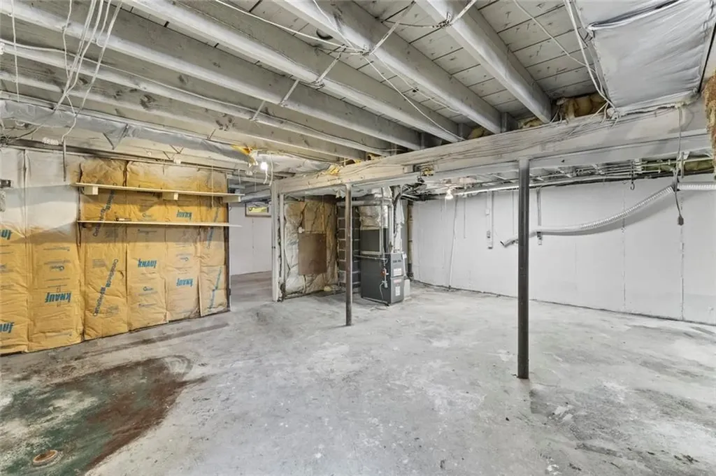 26 Kenwood Street Woonsocket RI 02895