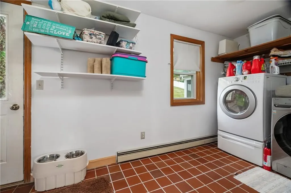 18 Valley Stream Drive Cumberland RI 02864