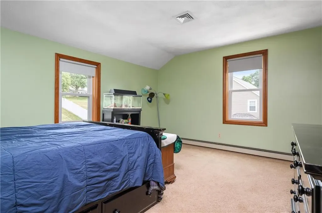 18 Valley Stream Drive Cumberland RI 02864