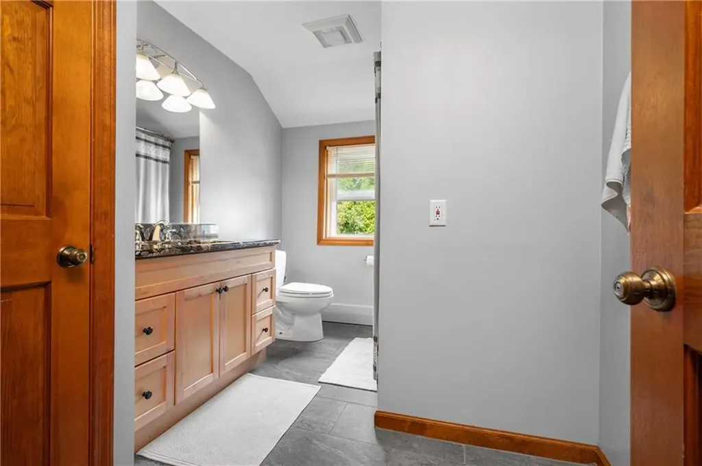 18 Valley Stream Drive Cumberland RI 02864