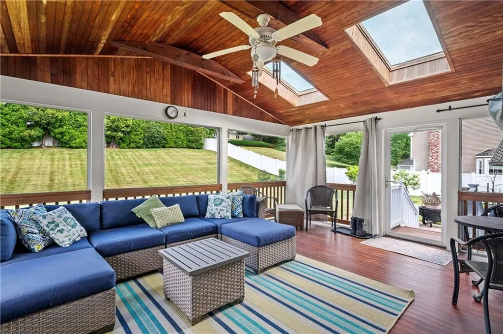 18 Valley Stream Drive Cumberland RI 02864