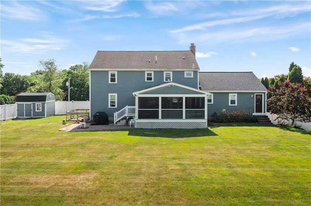 18 Valley Stream Drive Cumberland RI 02864
