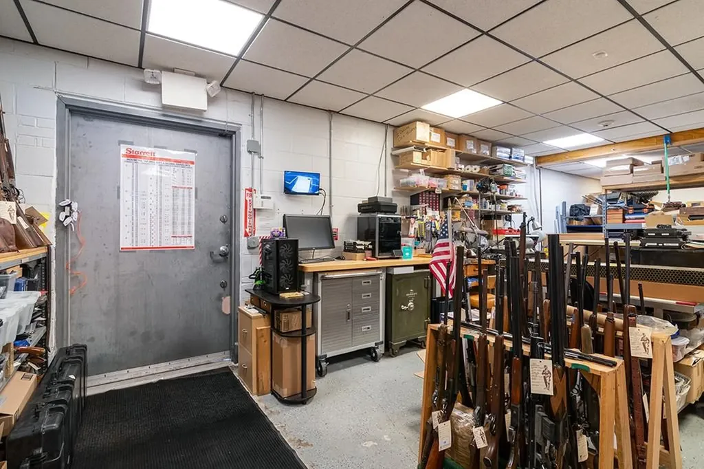 6595 Post Road North Kingstown RI 02852