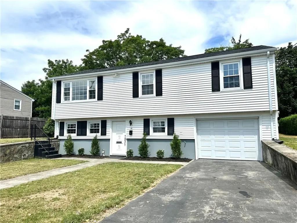 16 Goulart Avenue Bristol RI 02809