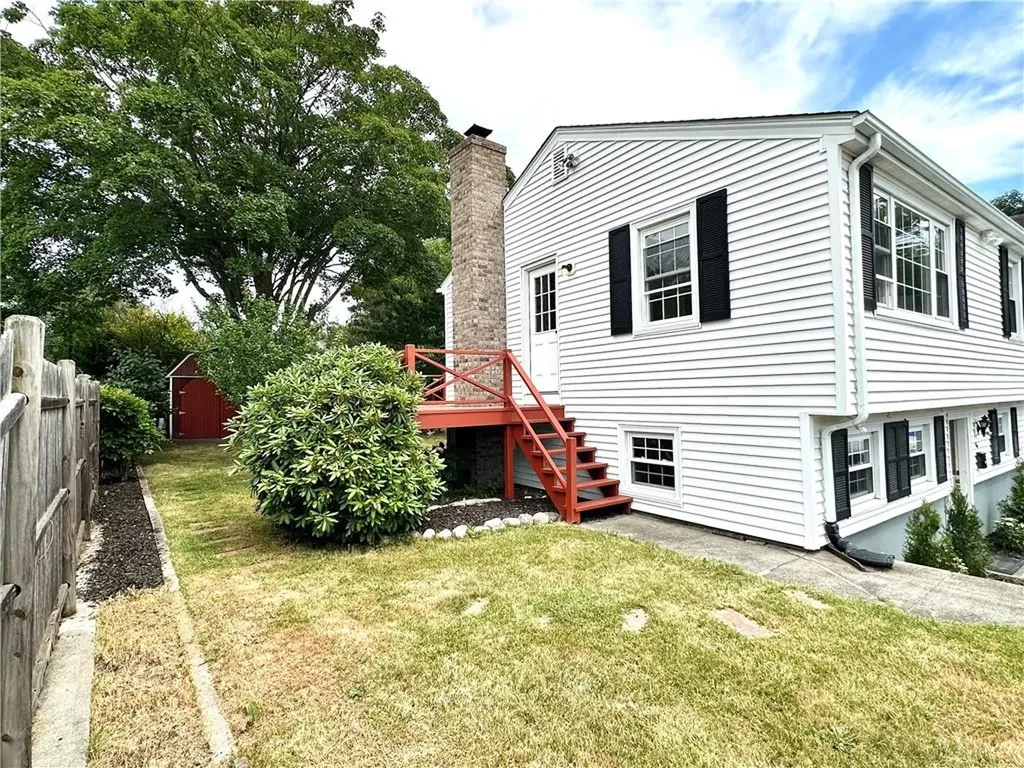 16 Goulart Avenue Bristol RI 02809