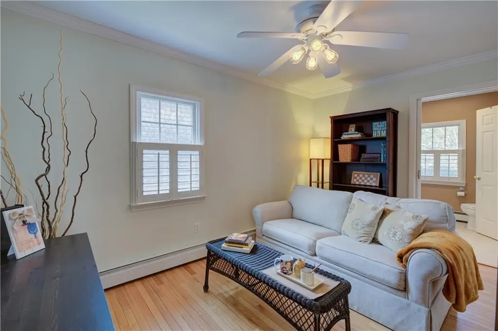 38 Highland Avenue Barrington RI 02806