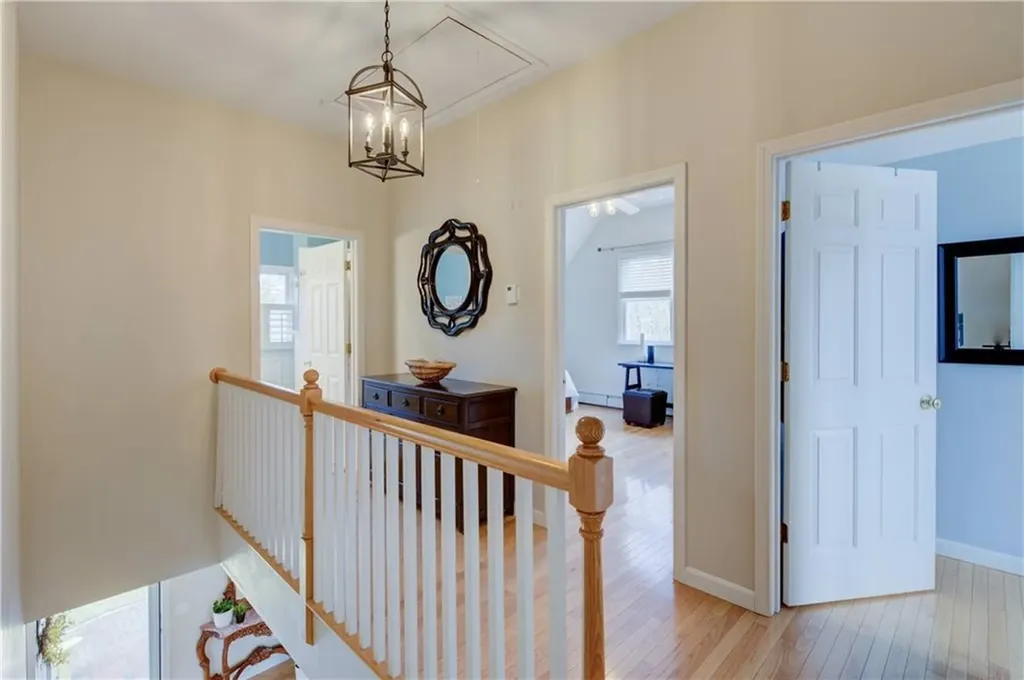 38 Highland Avenue Barrington RI 02806