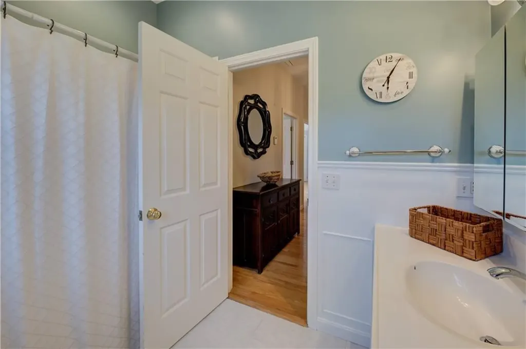 38 Highland Avenue Barrington RI 02806