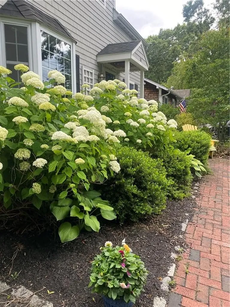 38 Highland Avenue Barrington RI 02806