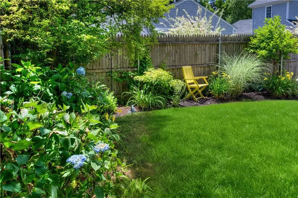 38 Highland Avenue Barrington RI 02806
