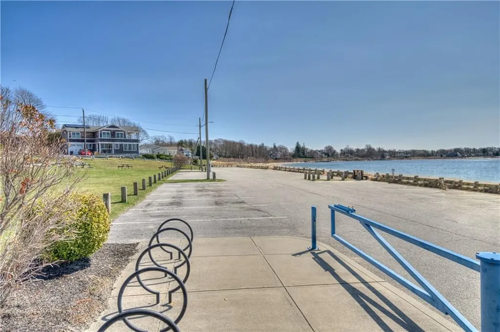 38 Highland Avenue Barrington RI 02806