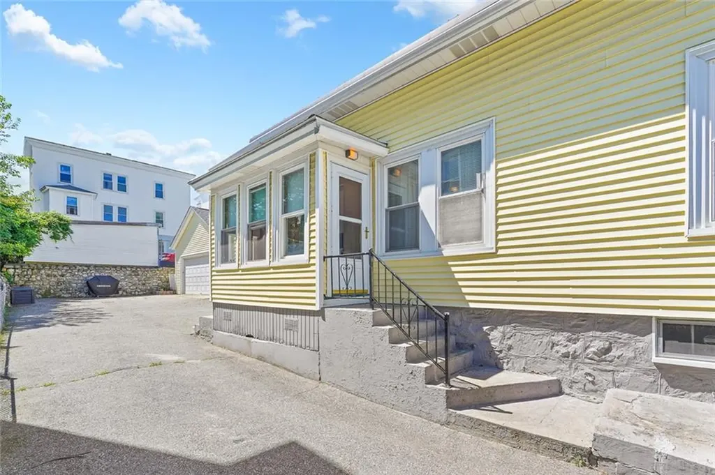 54 Progresso Avenue Woonsocket RI 02895