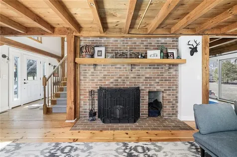 40 Charlotte Avenue North Kingstown RI 02874