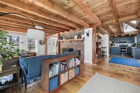 40 Charlotte Avenue North Kingstown RI 02874