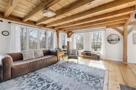 40 Charlotte Avenue North Kingstown RI 02874