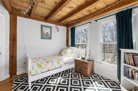 40 Charlotte Avenue North Kingstown RI 02874