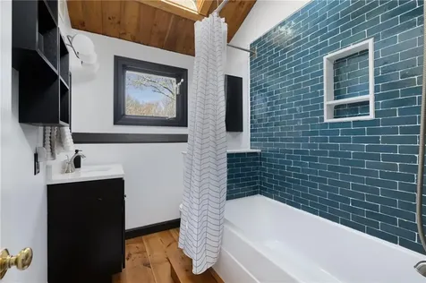 40 Charlotte Avenue North Kingstown RI 02874