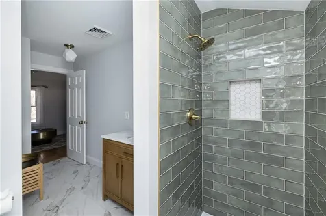 40 Charlotte Avenue North Kingstown RI 02874