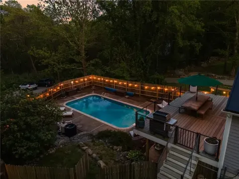 40 Charlotte Avenue North Kingstown RI 02874