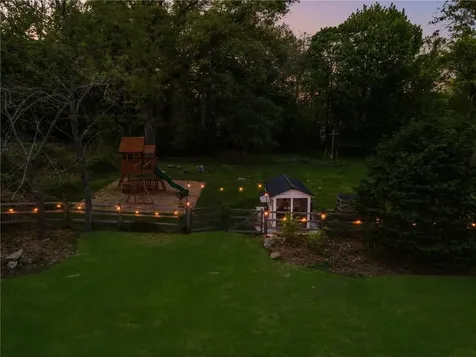 40 Charlotte Avenue North Kingstown RI 02874