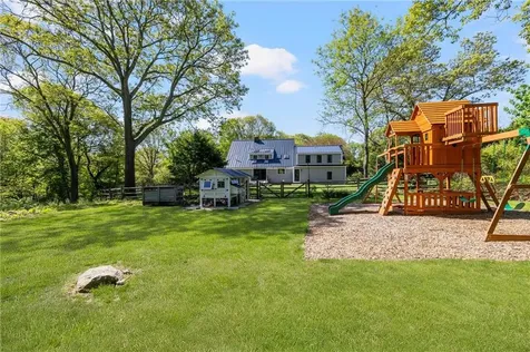 40 Charlotte Avenue North Kingstown RI 02874