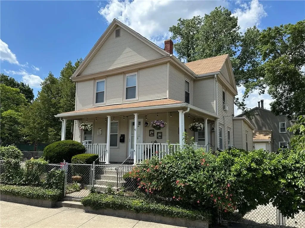 176 Beechwood Avenue Pawtucket RI 02860
