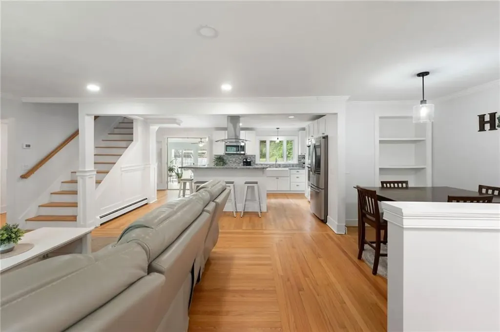 15 Bestwick Trail Coventry RI 02816