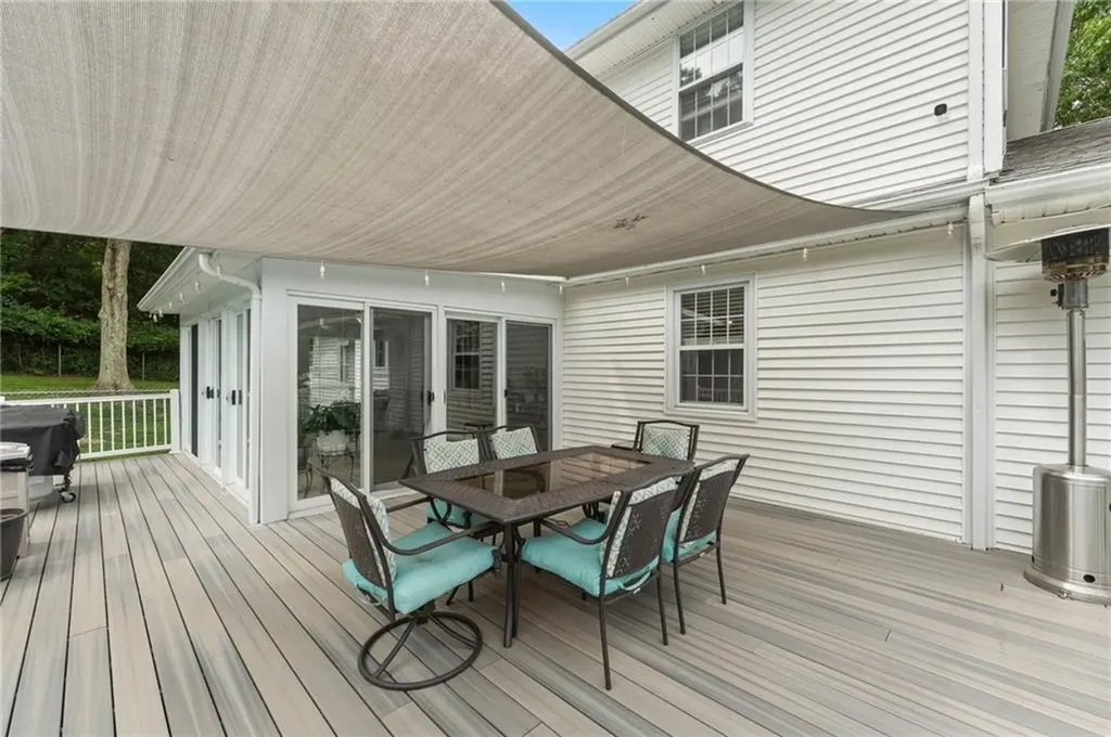 15 Bestwick Trail Coventry RI 02816