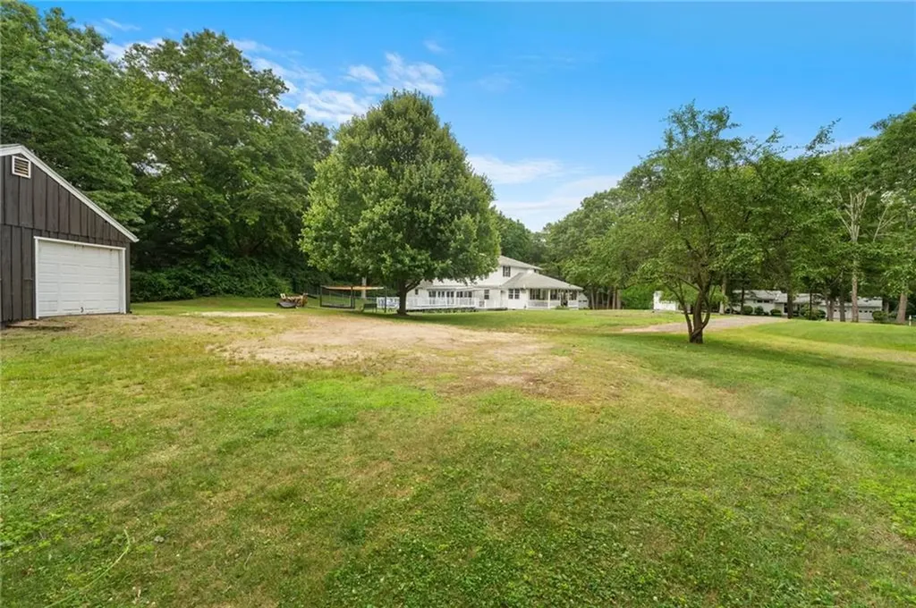 15 Bestwick Trail Coventry RI 02816